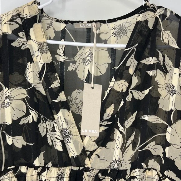 LA DEA NWT baby doll lined top floral - Picture 2 of 10